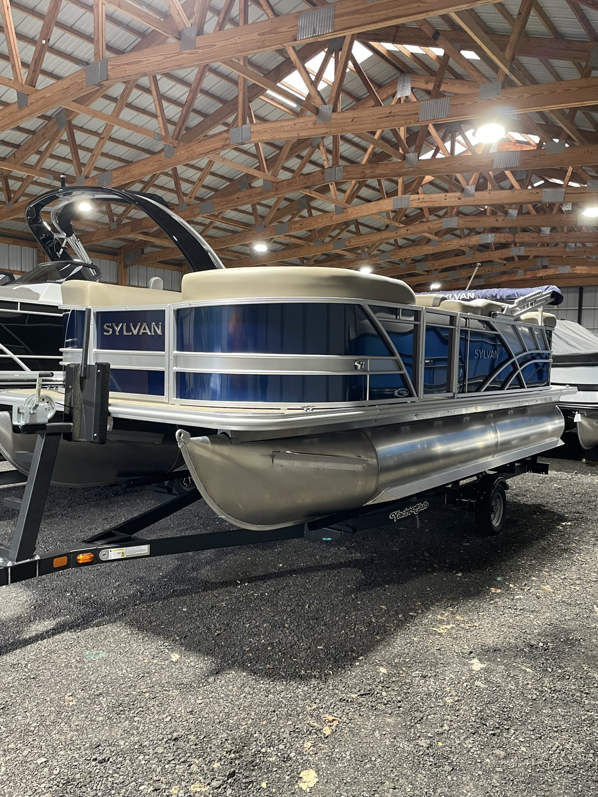 2024 SYLVAN MIRAGE 8522 CRS W/ YAMAHA F115HP ENGINE - Schroon Lake